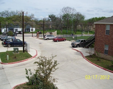 4504 College Main Street - Photo Thumbnail 5