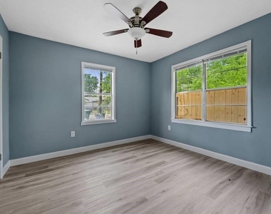3425 Nettleton Street - Photo Thumbnail 3