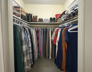 10049 Westpark Drive - Photo Thumbnail 9