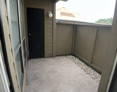 10049 Westpark Drive - Photo Thumbnail 13