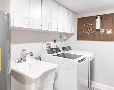 1125 W Peppertree Drive - Photo Thumbnail 23