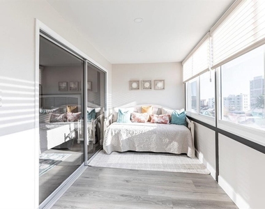1125 W Peppertree Drive - Photo Thumbnail 6