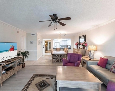 1125 W Peppertree Drive - Photo Thumbnail 5