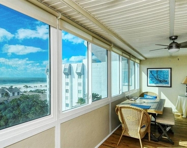 1125 W Peppertree Drive - Photo Thumbnail 23