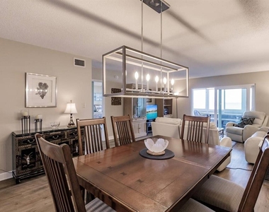 1125 W Peppertree Drive - Photo Thumbnail 9
