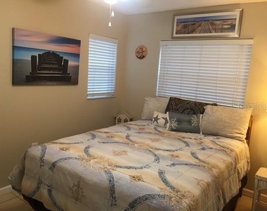7710 Bayshore Drive - Photo Thumbnail 6
