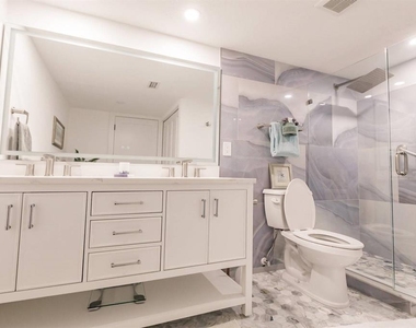 1055 W Peppertree Drive - Photo Thumbnail 16