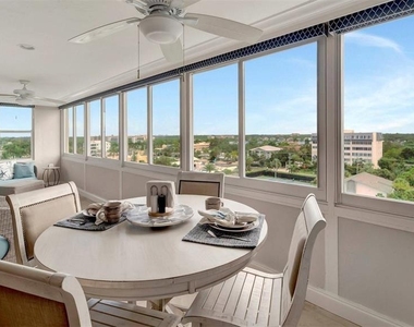 1125 W Peppertree Drive - Photo Thumbnail 12
