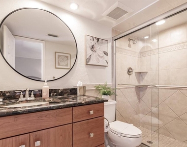 1125 W Peppertree Drive - Photo Thumbnail 24