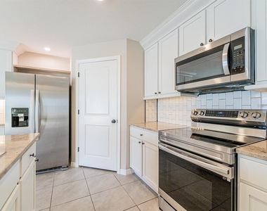 13748 Wineberry Drive - Photo Thumbnail 7