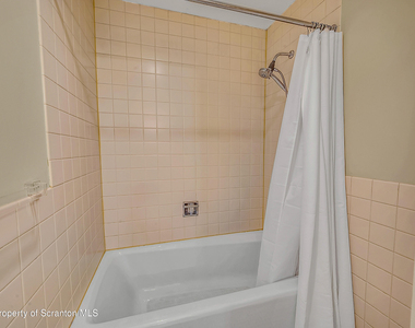 550 Clay Avenue - Photo Thumbnail 19