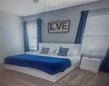 4976 Windermere Avenue - Photo Thumbnail 7