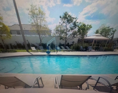 4976 Windermere Avenue - Photo Thumbnail 13