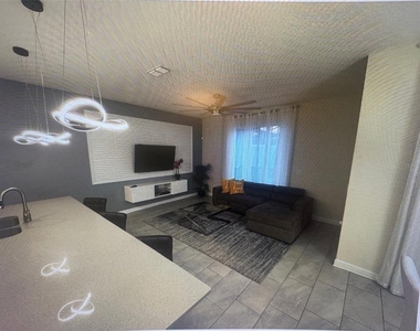 4976 Windermere Avenue - Photo Thumbnail 3
