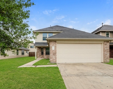 2447 Gibbs Bend Court - Photo Thumbnail 1