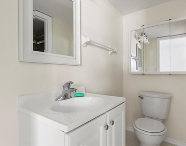 2250 S Palmetto Avenue - Photo Thumbnail 13