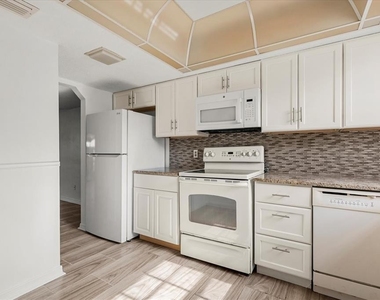 2250 S Palmetto Avenue - Photo Thumbnail 7