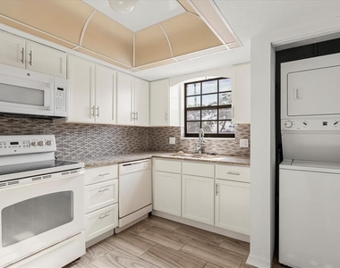 2250 S Palmetto Avenue - Photo Thumbnail 10