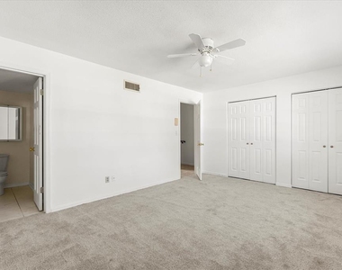 2250 S Palmetto Avenue - Photo Thumbnail 12