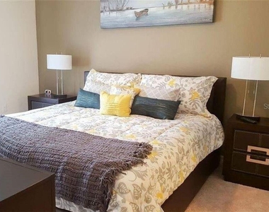 9004 Shine Drive - Photo Thumbnail 6