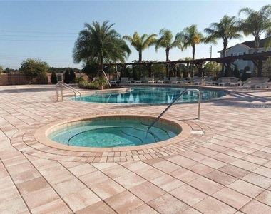 9004 Shine Drive - Photo Thumbnail 13