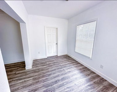 2555 Pierce Street - Photo Thumbnail 12