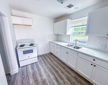 2555 Pierce Street - Photo Thumbnail 4