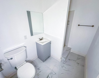 2555 Pierce Street - Photo Thumbnail 2