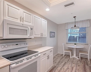 8750 Olde Hickory Avenue - Photo Thumbnail 13