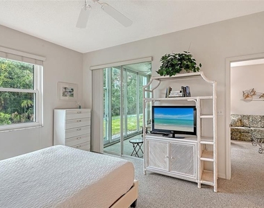 8750 Olde Hickory Avenue - Photo Thumbnail 20