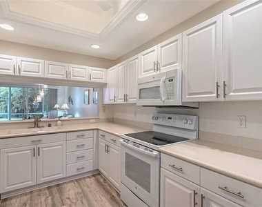 8750 Olde Hickory Avenue - Photo Thumbnail 16