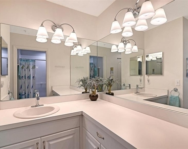 8750 Olde Hickory Avenue - Photo Thumbnail 22