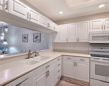 8750 Olde Hickory Avenue - Photo Thumbnail 12