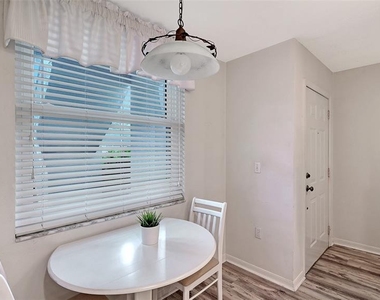 8750 Olde Hickory Avenue - Photo Thumbnail 14