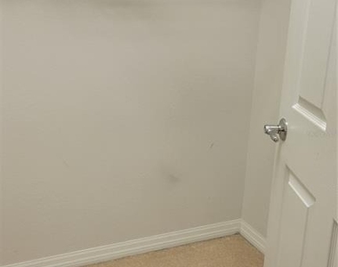 3740 82nd Avenue Circle E - Photo Thumbnail 15