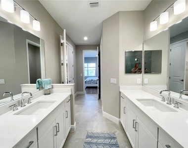 12432 Palatka Drive - Photo Thumbnail 9