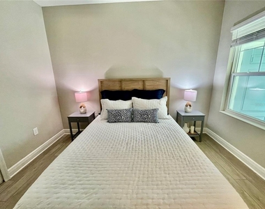 12432 Palatka Drive - Photo Thumbnail 16