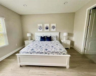 12432 Palatka Drive - Photo Thumbnail 11
