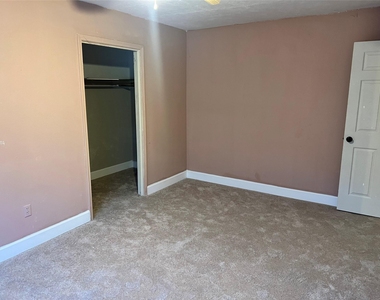 12239 W Village Drive - Photo Thumbnail 6