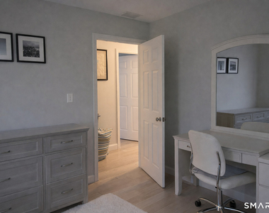 201 Seneca Drive - Photo Thumbnail 17