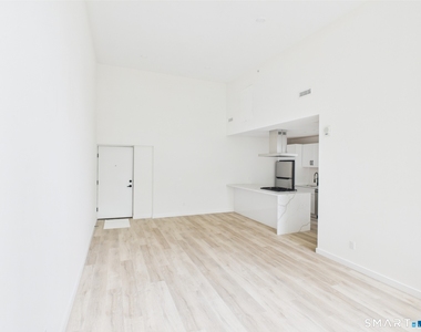 165 Richards Street - Photo Thumbnail 1