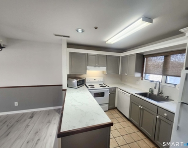 25 Cottage Street - Photo Thumbnail 1