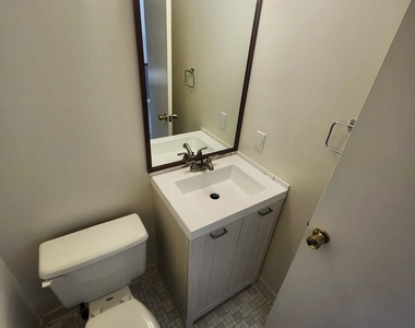 25 Cottage Street - Photo Thumbnail 13