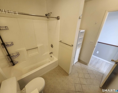 25 Cottage Street - Photo Thumbnail 6