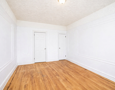 92 East 53rd Street - Photo Thumbnail 4