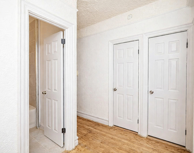 92 East 53rd Street - Photo Thumbnail 5