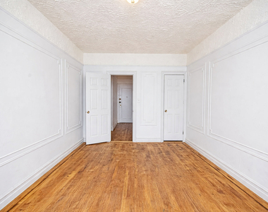 92 East 53rd Street - Photo Thumbnail 9