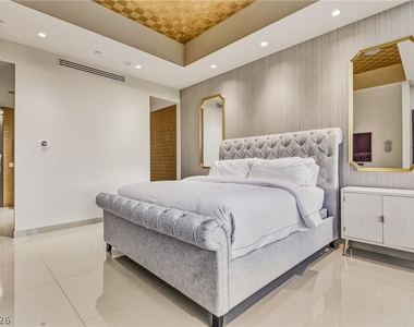 3750 Las Vegas Boulevard - Photo Thumbnail 8