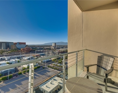 200 Hoover Avenue - Photo Thumbnail 18