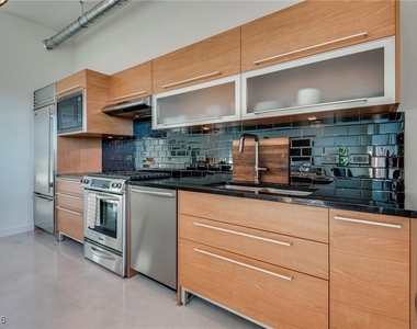 200 Hoover Avenue - Photo Thumbnail 9